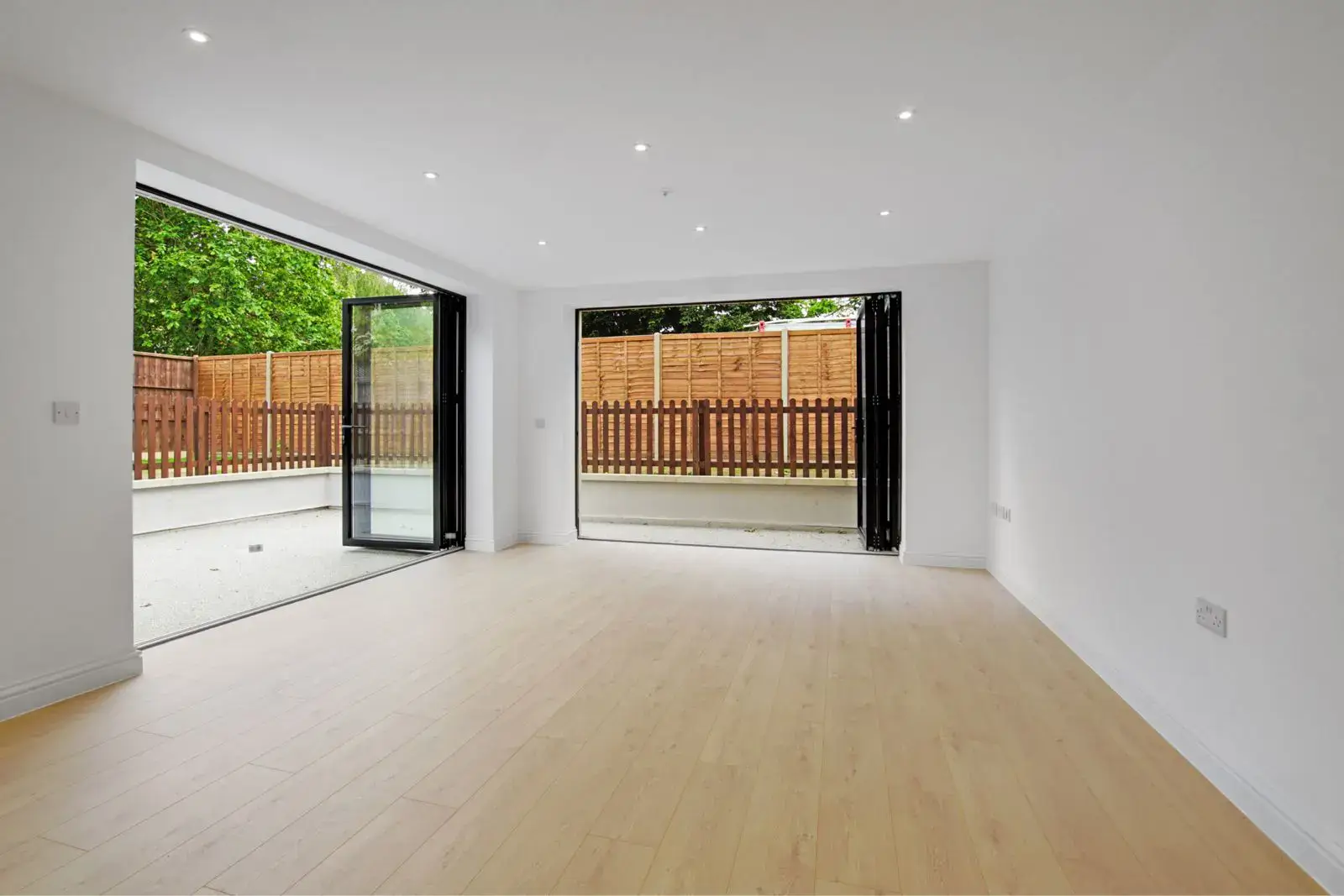 Bromley Bungalow, image 2
